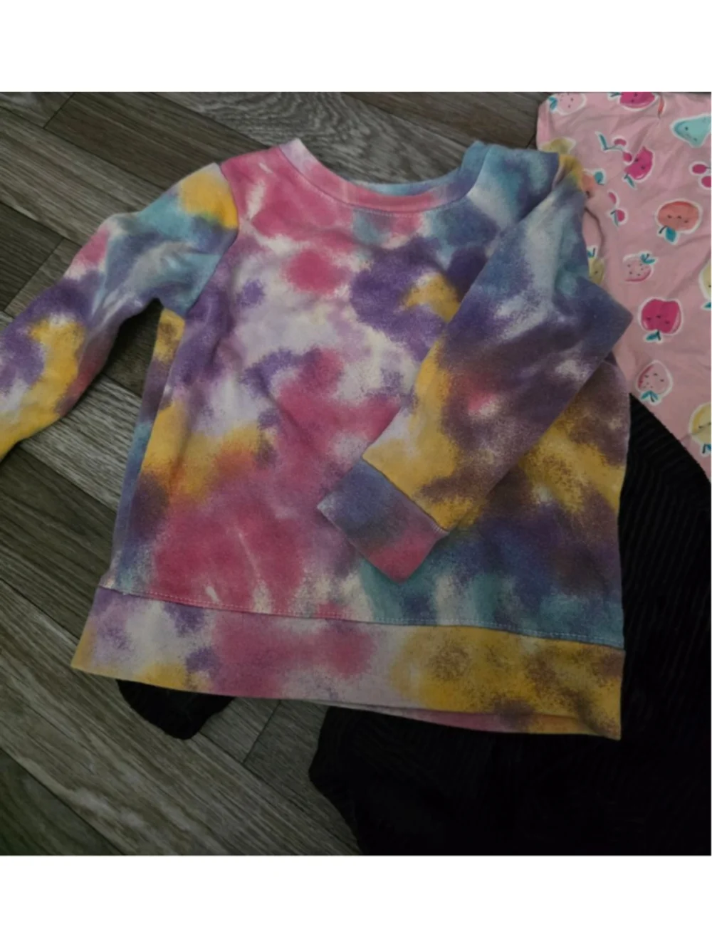 Girls 2t top and‎ sweater bundle